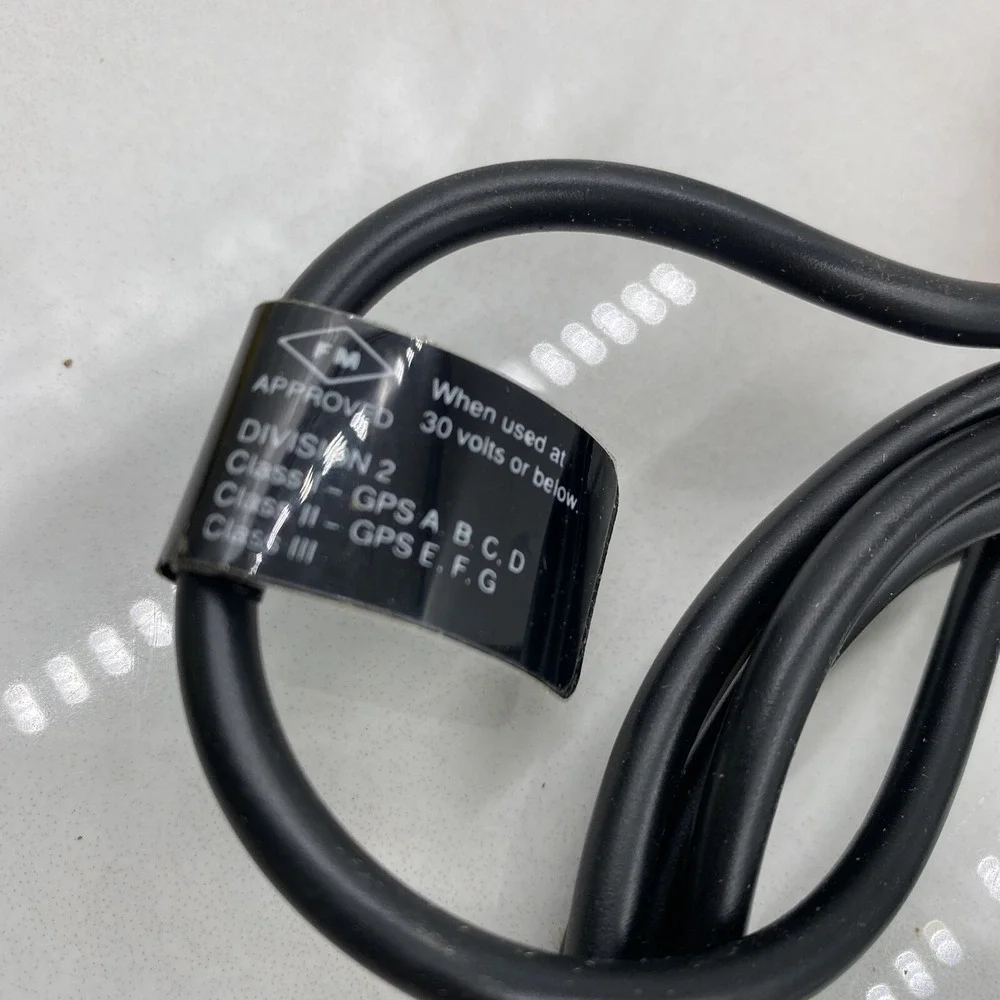 EFECTOR IN-3002-BPKG-IN5121 / IN3002BPKGIN5121 (BRAND NEW)